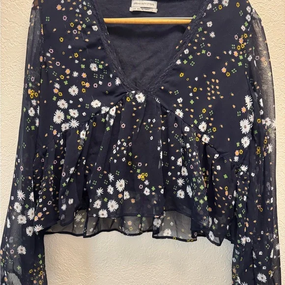 Urban Outfitters Floral Blouse - Picture 1 of 3